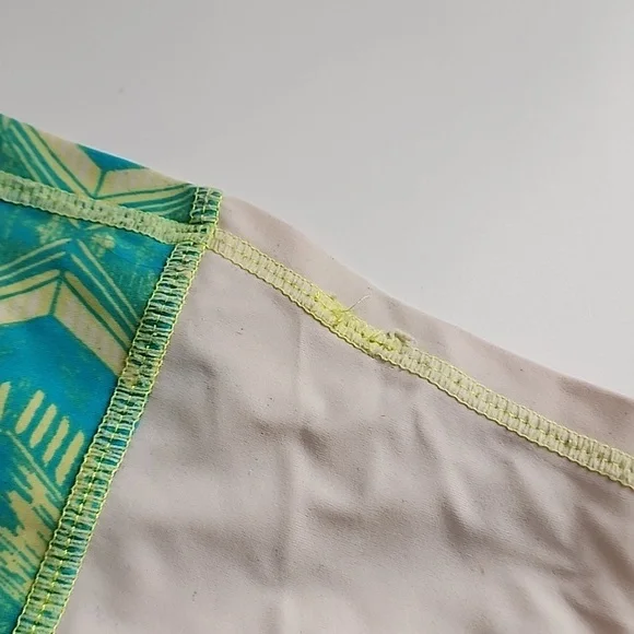 Kids Roxy Rashguard Top - Picture 6 of 6